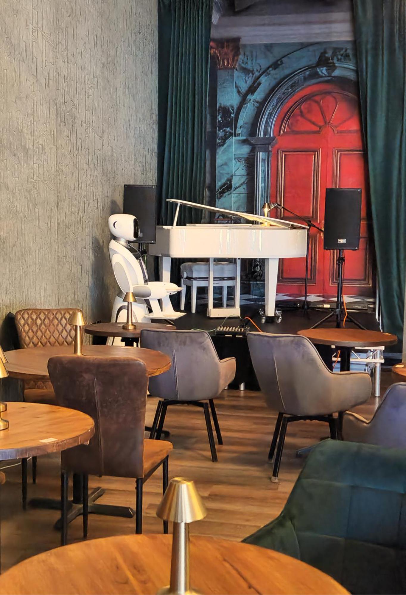 Pinnacle Suites Hotel Каус Екстериор снимка